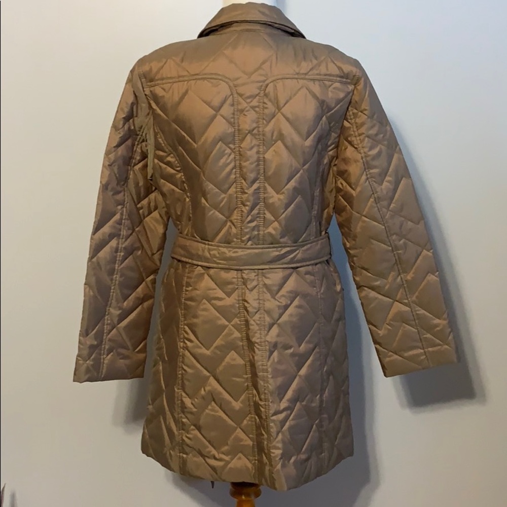Loft gold thin puffer jacket size medium - Picture 5 of 6